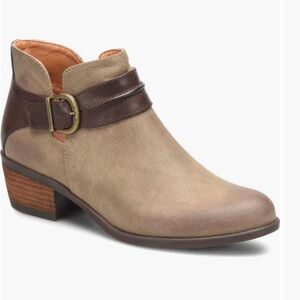 Women's Tan and Brown Ankle Boots